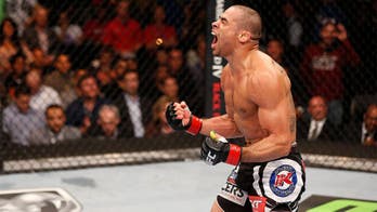 Renan Barao consulted Jose Aldo before moving to featherweight
