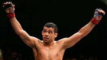 Renan Barao moves to 145 pounds, meets Jeremy Stephens in May