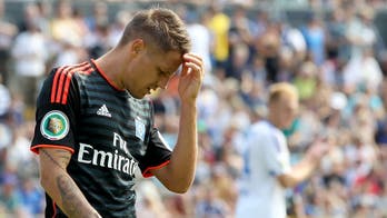 DFB Pokal: Hamburg upset by fourth-tier team, Dortmund advance