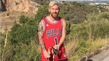 Is Lionel Messi's latest outfit a cry for help?