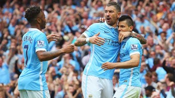 Manchester City send out title warning with comfy win over Chelsea