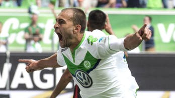 Wolfsburg survive with season-opening win vs. Eintracht Frankfurt