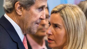 Kerry holds up Afghan deal with warlord as model for Taliban