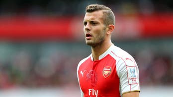 Jack Wilshere unwittingly uses Manchester United statue to send support for Arsenal