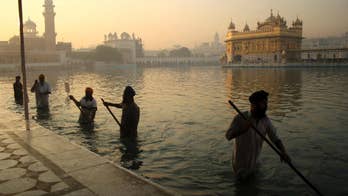 India's once-gleaming Golden Temple dulled by air pollution
