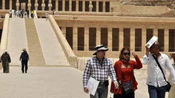 Egypt suspends tourism with Iran for security