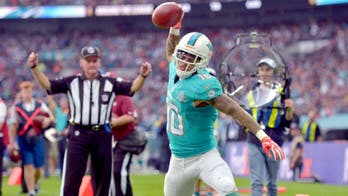 Miami Dolphins' Kenny Stills jabs team's owner over Trump fundraiser