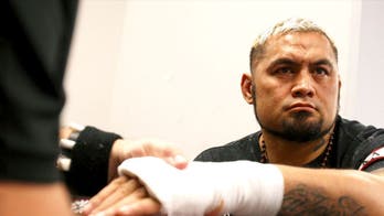 Mark Hunt on his unique walk, and earned confidence
