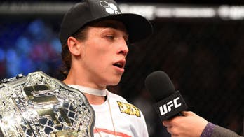 Joanna Jedrzejczyk punishes Valerie Letourneau to defend title at UFC 193