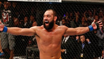 Johny Hendricks earns hard fought win over Hector Lombard in middleweight debut