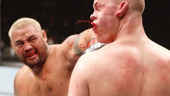 Mark Hunt won't stop fighting 'until the wheels fall off'