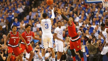 Did Rick Pitino flip off Kentucky fans?