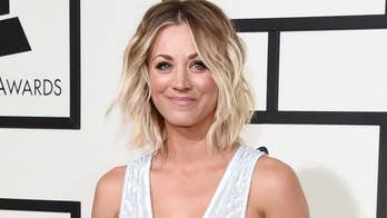 'Big Bang Theory' star Kaley Cuoco shares steamy lingerie photo from set: 'Check out those abs!'