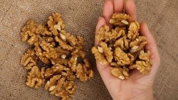 Daily dose of walnuts linked to health improvements