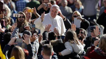 Pope marks Ash Wednesday with prayer and solemn procession