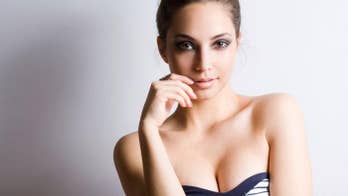 5 Beauty Tricks to Make Your Cleavage Look Even Better