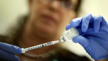 Family whooping cough shots may protect babies