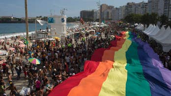 Big crowd turns out for colorful gay pride parade in Rio