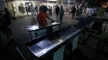 Suicide bombing at shrine in Pakistan kills 5, wounds dozens