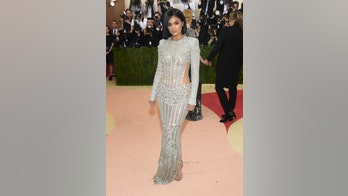 Celebrities scramble to respond to Twitter attacks