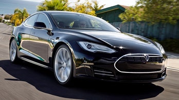 Tesla electric sedan rated at 89 mpg-e with 265 mile range