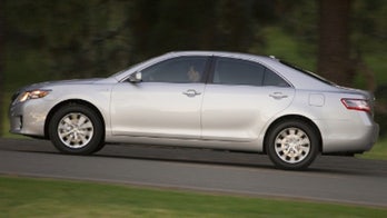 Most-stolen midsize and large cars