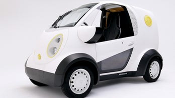 Honda 3D prints a tiny electric van for a critical mission: delivering cookies