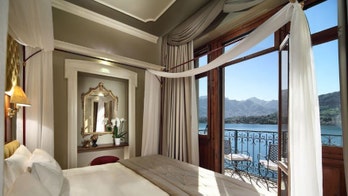 10 most-outrageous items in the 2017 Oscar nominees gift bags