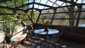 All Awesome Angles: We Found a Usonian-Inspired Delight in Illinois