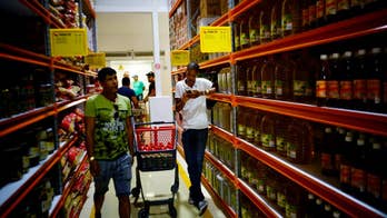 Cuba opens 1st bulk goods store, but wholesale still elusive