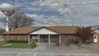 Illinois officer injured, burglary suspect killed in gun battle