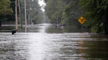 Residents evacuate Cedar Rapids homes ahead of flooding in Iowa