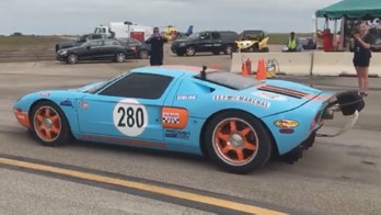2006 Ford GT sets standing mile speed record at 293.6 mph