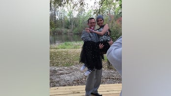 Teen battling cancer crowned honorary prom queen by South Carolina high school