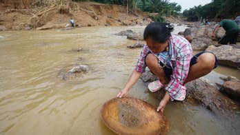 Farmers battered by Thailand floods find a golden upside