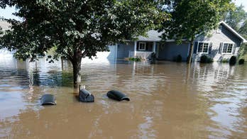 Residents evacuate Cedar Rapids homes ahead of flooding
