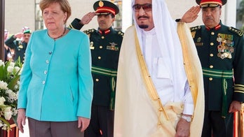 German Chancellor Angela Merkel visits Saudi Arabia without headscarf