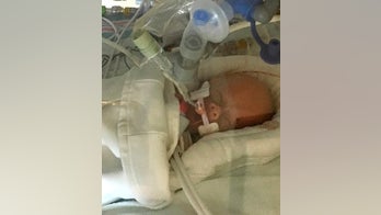 Baby whose mother chose to give birth over chemotherapy dies