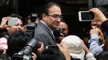 Mexico prosecutors hunt for ex-governor in corruption case