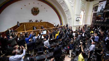 Venezuela opposition keeps pressure up in streets