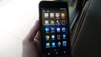 Hands on: Kyocera's massive phablet, unique flip phone