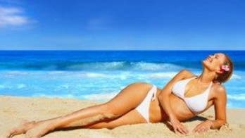 Hot swimsuit styles for beach season