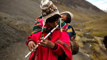 Thousands of Peruvian pilgrims attend Snow Star Festival