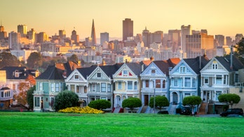 What Is a Victorian House? A Home Fit for Romantics