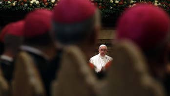 Pope denounces resistance to reform in Christmas greeting