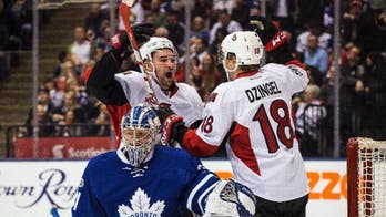 Sens rally after blowing lead, beat Leafs to gain on Habs