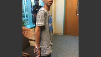 Support pours in for Muslim teen in Texas suspended after bringing clock to school