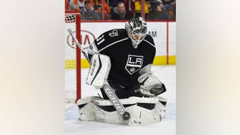 Budaj, Carter lead Kings over Flyers in OT, 5th win in row