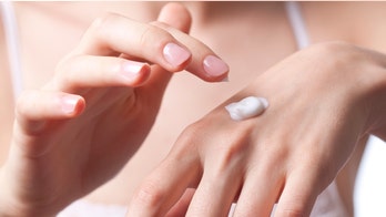 5 ways to get younger-looking hands