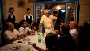 Cuba freezes new licenses for private restaurants in Havana
